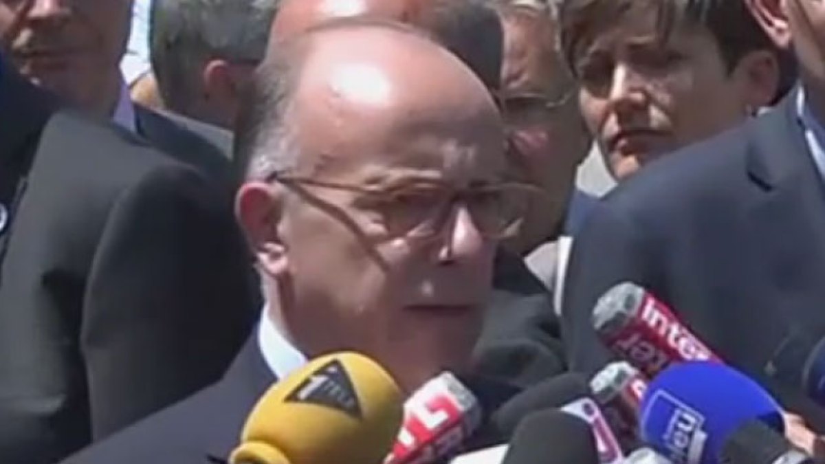 cazeneuve-isere.jpg