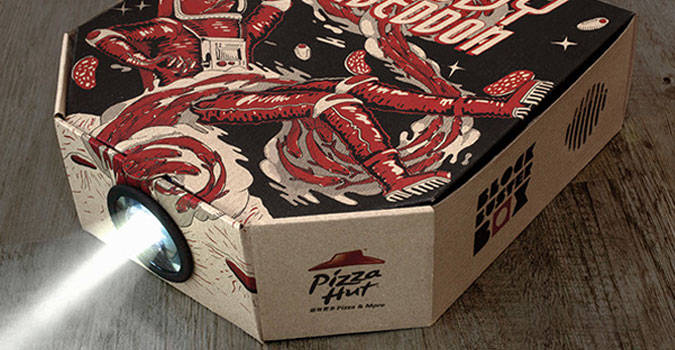 pizza-hut-videoprojector.jpg