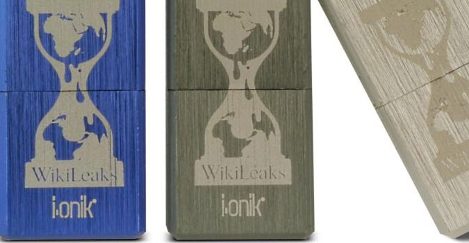 wikileaks-usb-key.jpg