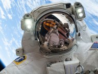 astronautephoto.jpg