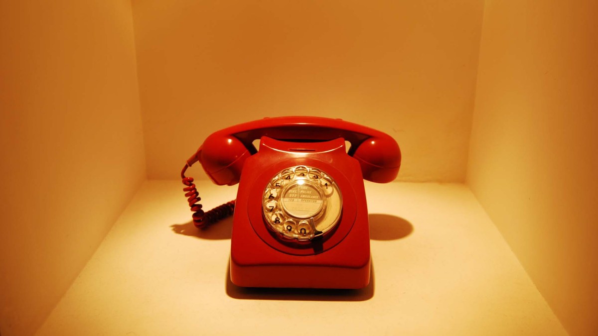 Téléphone Rouge