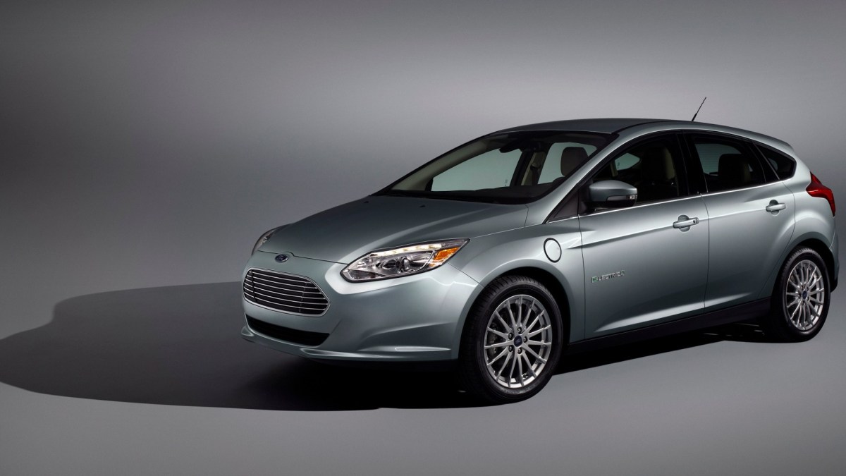 2015-Ford-Focus-Electric-models