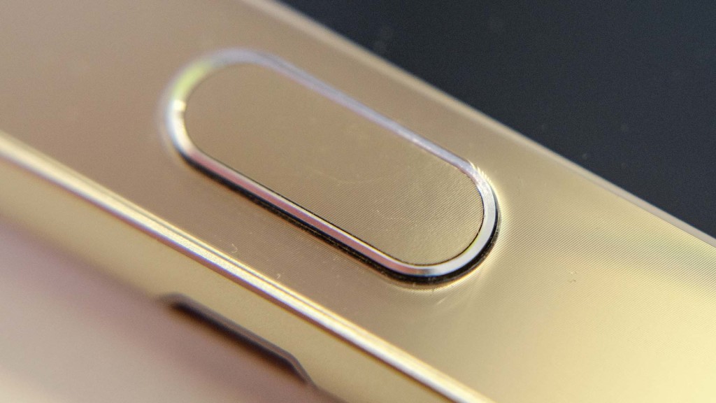 Samsung Galaxy S6 Edge close up Samsung Galaxy S6 Edge close up