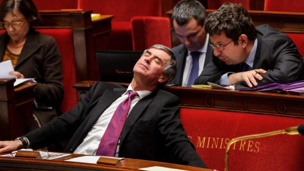 « Ah bah j'vais m'faire une petite sieste du coup » -- Cahuzac