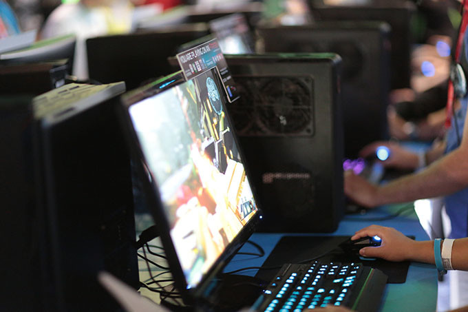 Jeu vidéo en LAN Jeu vidéo en LAN