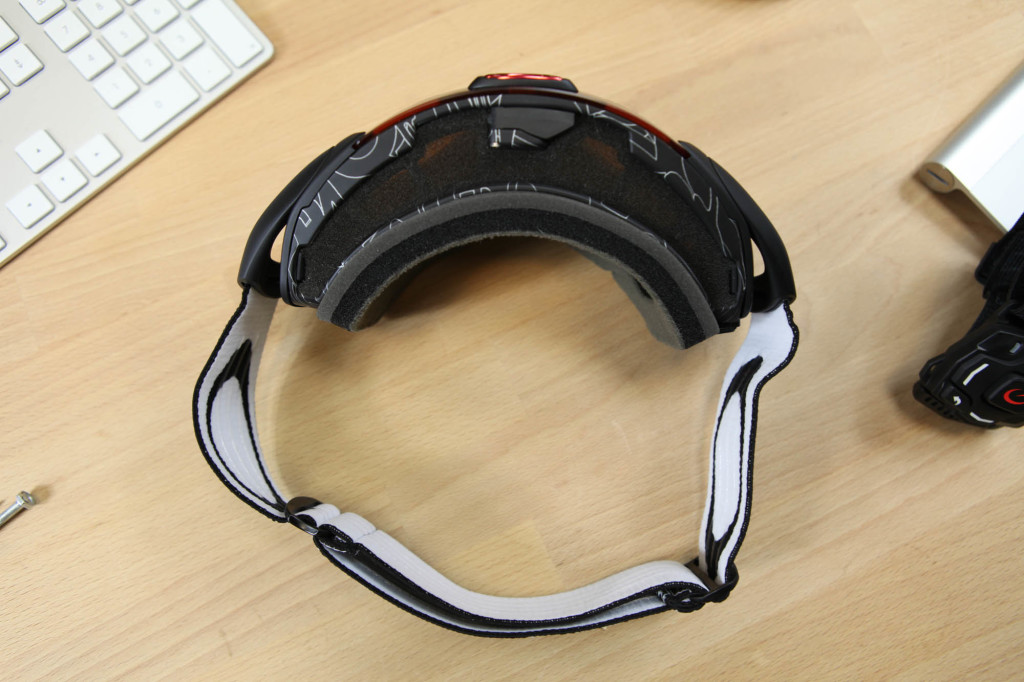 Test du Oakley Airwave 1.5, le masque de ski connecté qui numérise les — free download