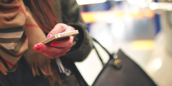 Dès lors qu'un smartphone sera utilisé dans la zone couverte par l'IMSI-catcher, les appels et SMS pourront être interceptés. (crédit : Pexels) Dès lors qu'un smartphone sera utilisé dans la zone couverte par l'IMSI-catcher, les appels et SMS pourront être interceptés. (crédit : Pexels)