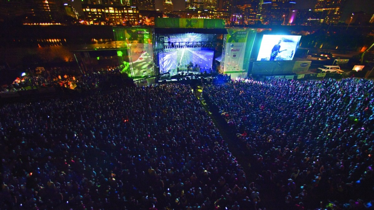 sxsw2015_auditorium-shores_spoon_tye-truitt