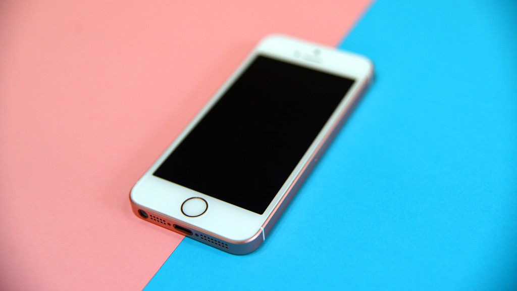 iPhone SE iPhone SE