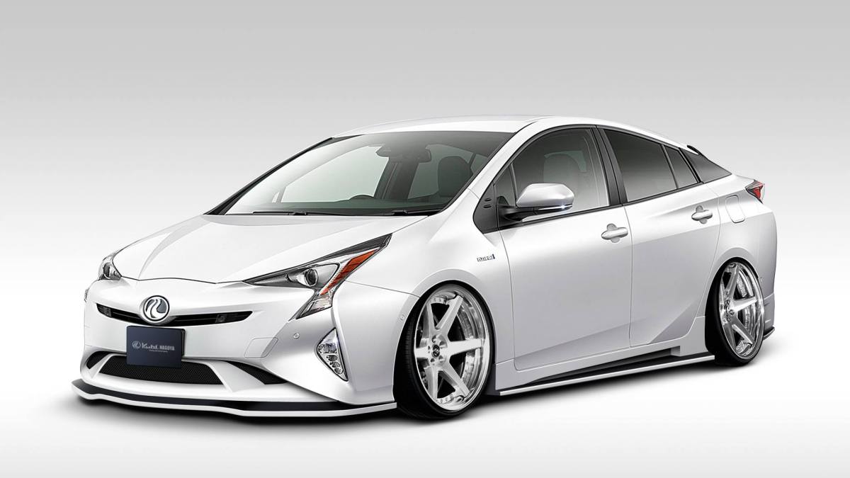 2016-toyota-prius-getting-hellaflush-body-kit-from-kuhl-racing-102590_1