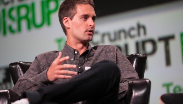 Evan Spiegel lors d'une conférence. // Source : JD Lasica