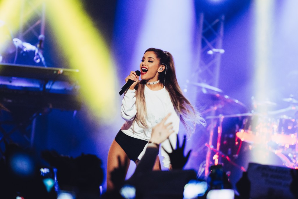 Ariana Grande, showcase HP Lounge