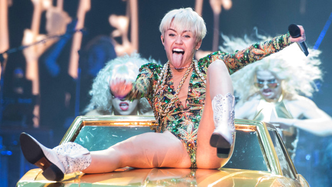 Miley Cyrus, génie de la terre très brûlée