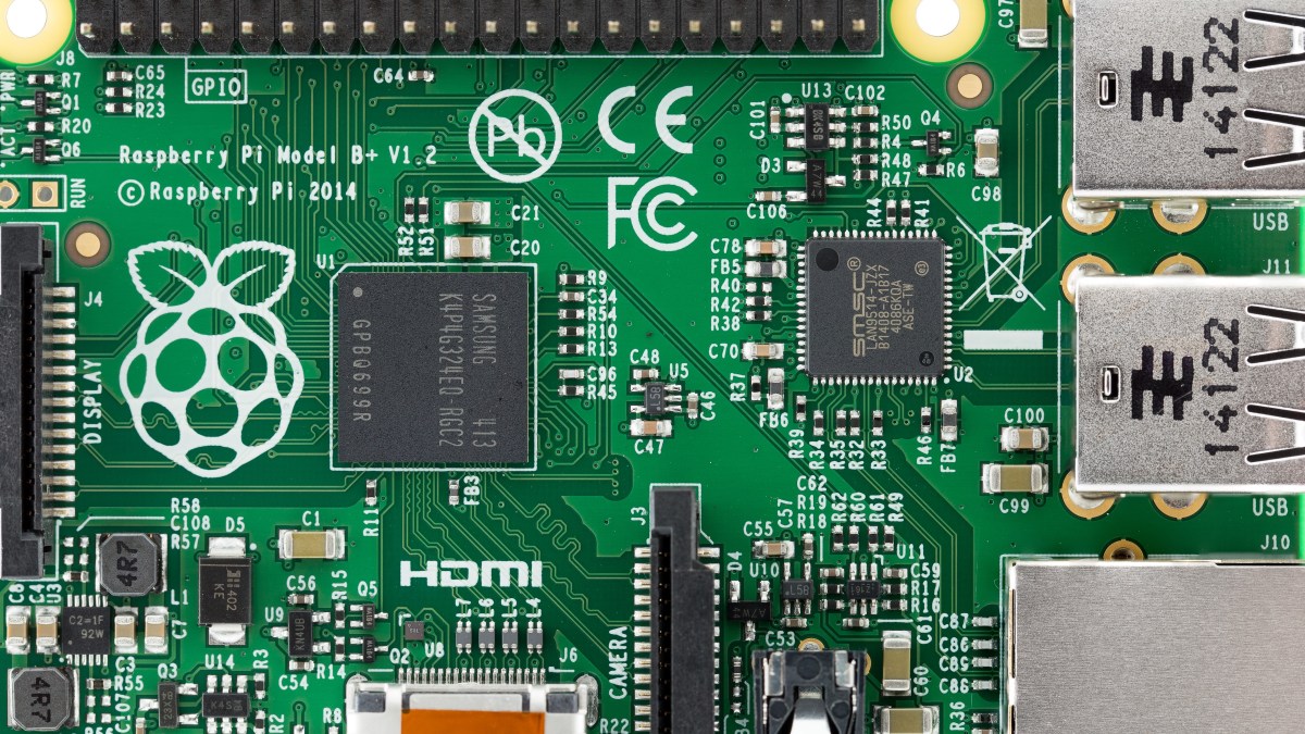 Raspberry_Pi_B+_top