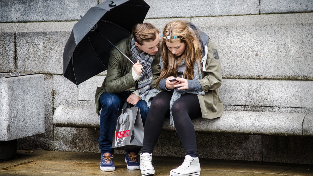 umbrella-smartphone