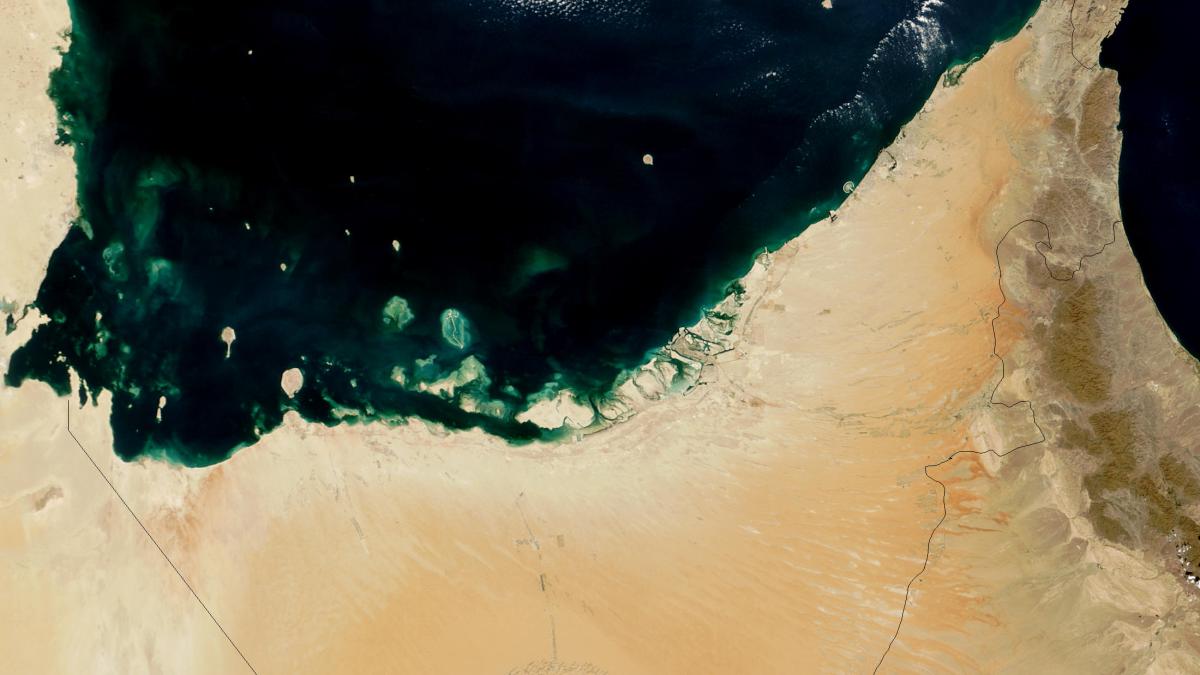 Satellite_image_of_United_Arab_Emirates_in_October