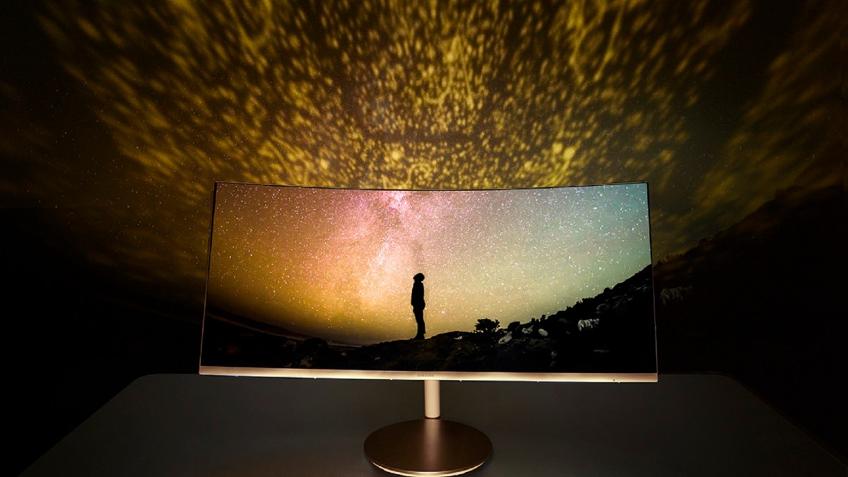 SamsungCurvedMonitor_CF791_1