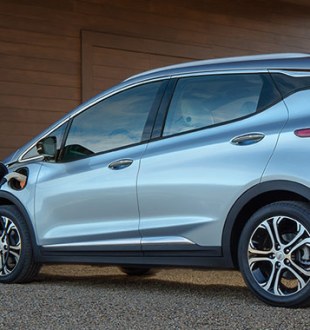 2016-chevrolet-bolt-electric-vehicle-charging-980×380-01