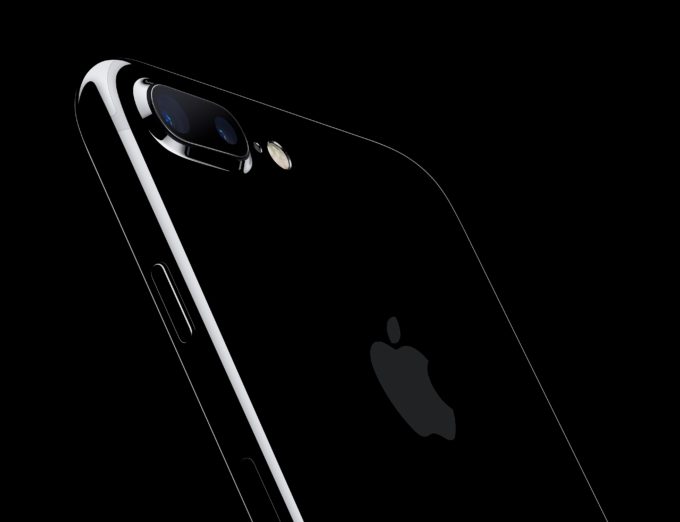 iphone7-gallery1-2016 iphone7-gallery1-2016