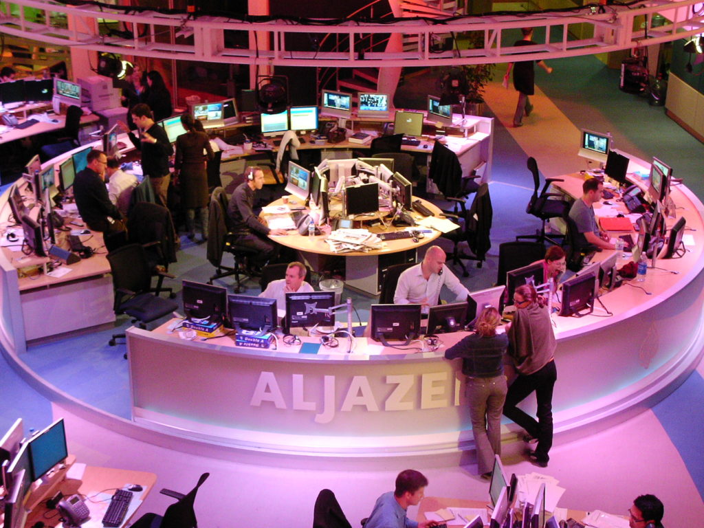 Le centre névralgique d'Al Jazeera English, à Doha. Le Qatar est un pays très mélangé, essentiellement asiatique.