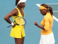 Melbourne_Australian_Open_2010_Venus_and_Serena_Chat