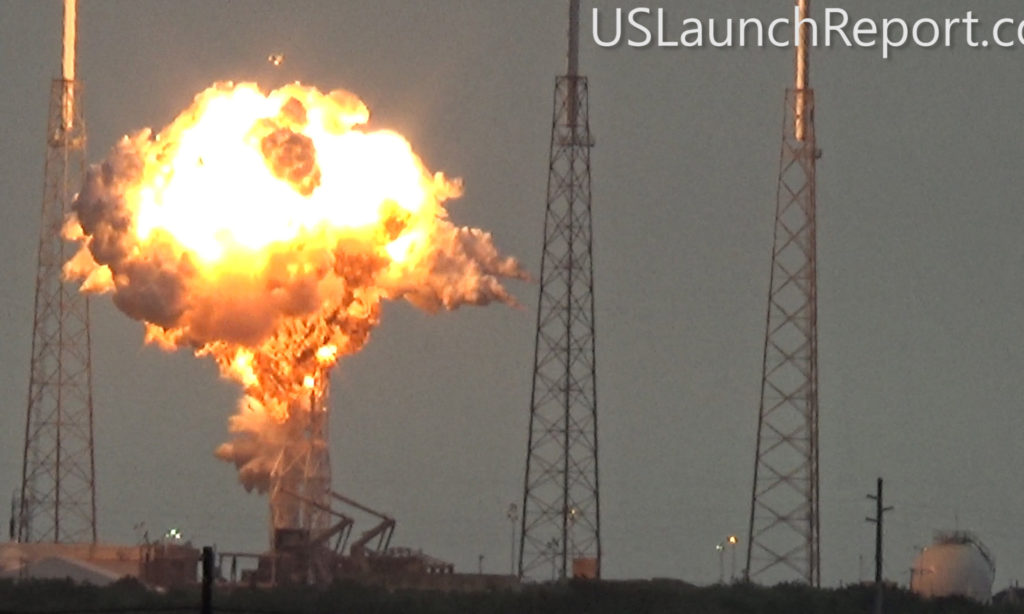 spacex-explosion spacex-explosion
