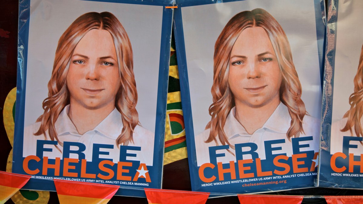 Chelsea Manning Free