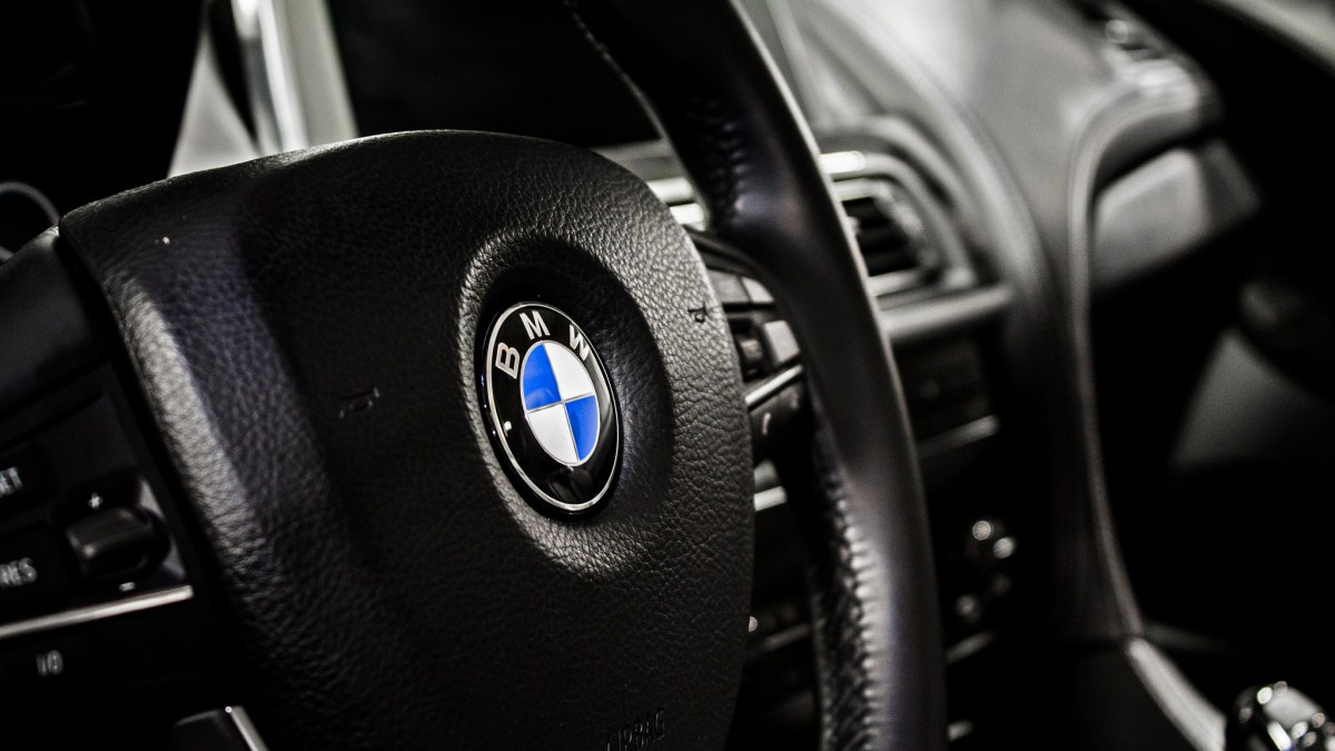 BMW volant