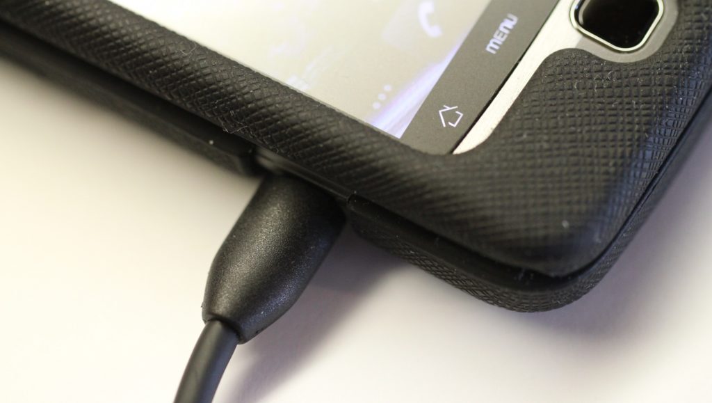 cable-charge-smartphone