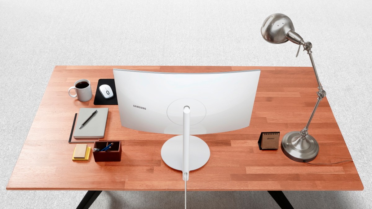 ces2017_ch711_curvedmonitor_attachment_7