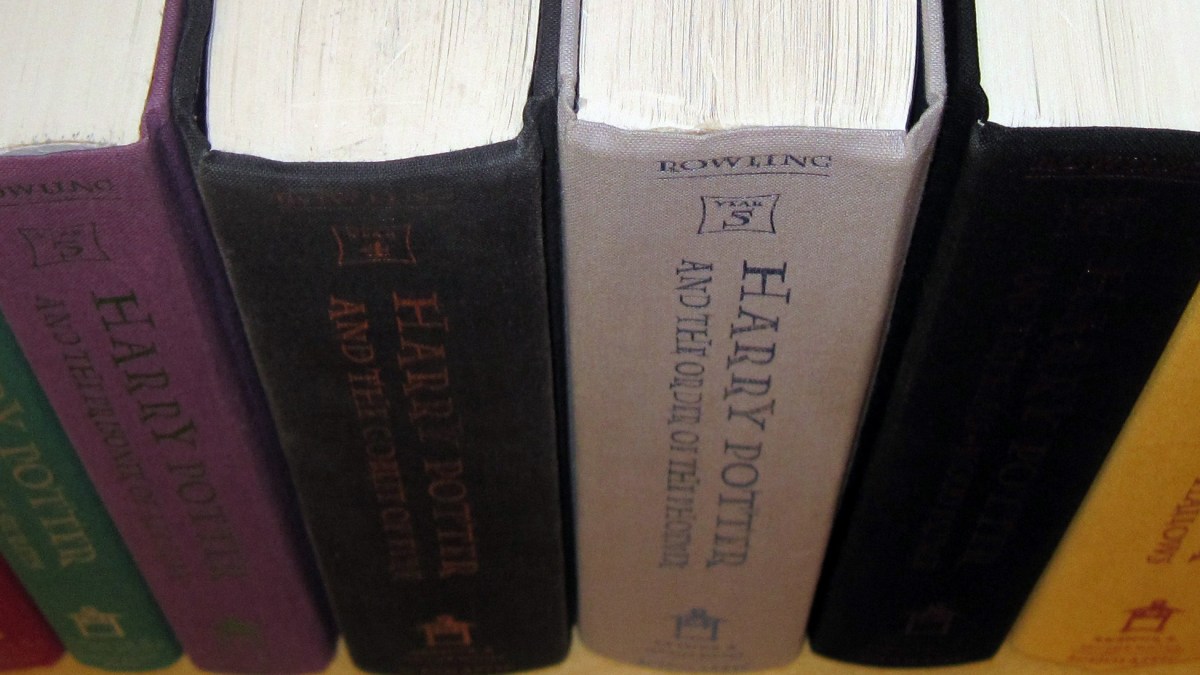 harry_potter_books_1-7_without_dust_jackets_1st_american_eds-_2