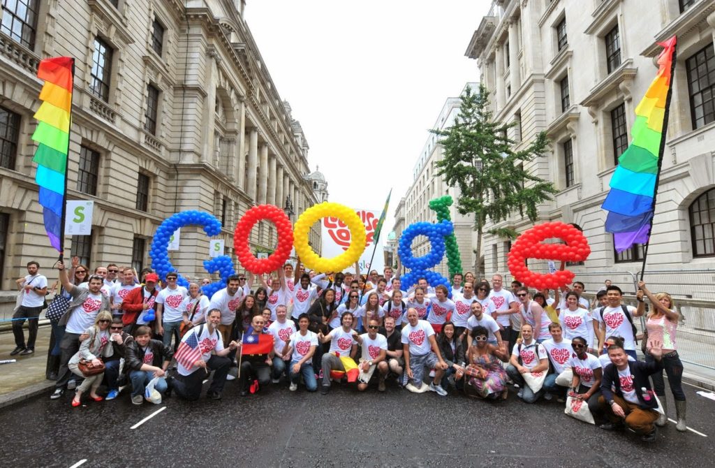 Les employés de Google UK à la marché des fiertés londonnienne de 2012 Les employés de Google UK à la marché des fiertés londonnienne de 2012