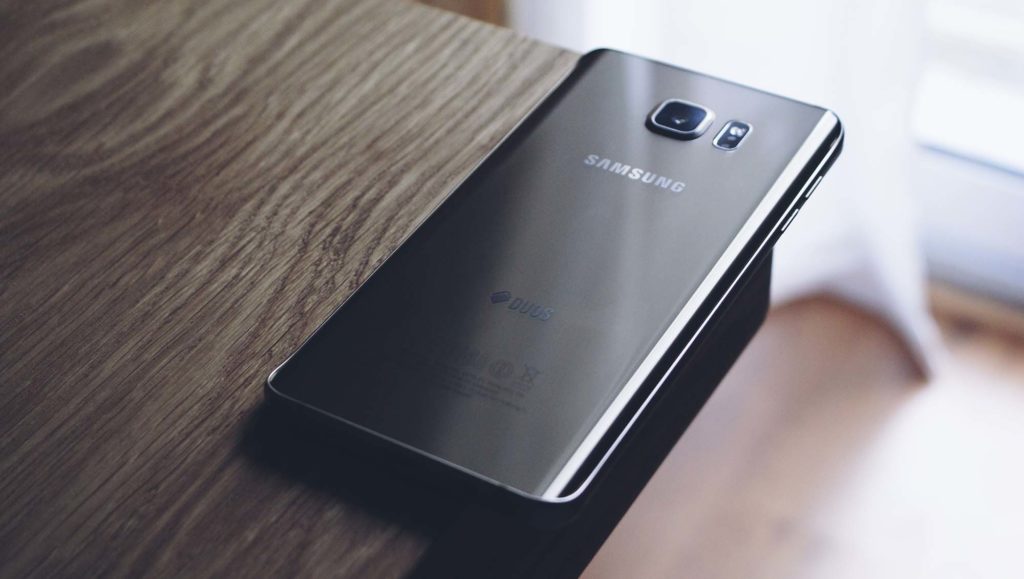 samsung-smartphone samsung-smartphone