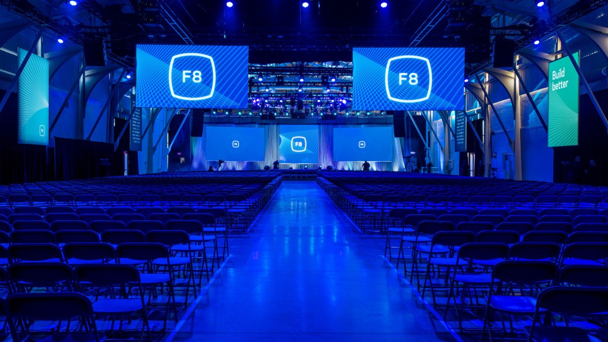 F8 Facebook