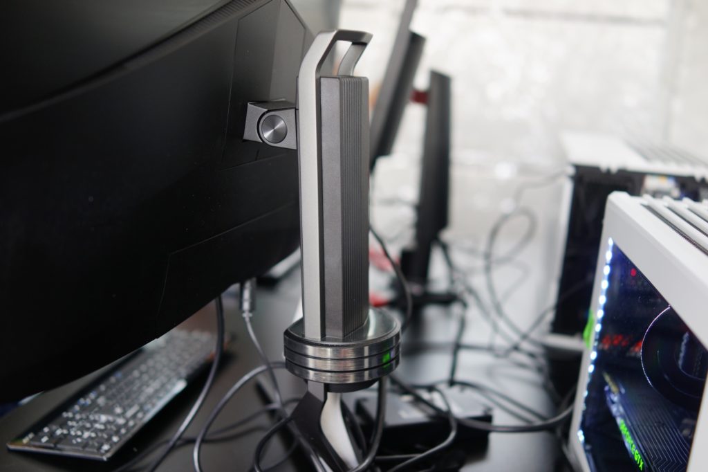 Le pied du Acer Predator X27 Le pied du Acer Predator X27