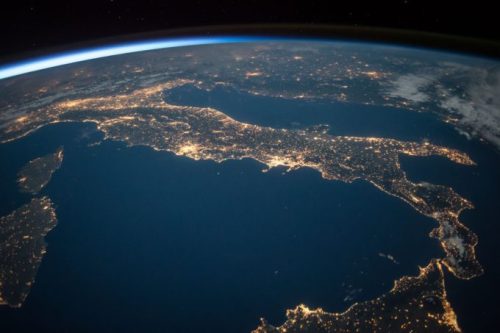 europe vue ciel satellite nuit