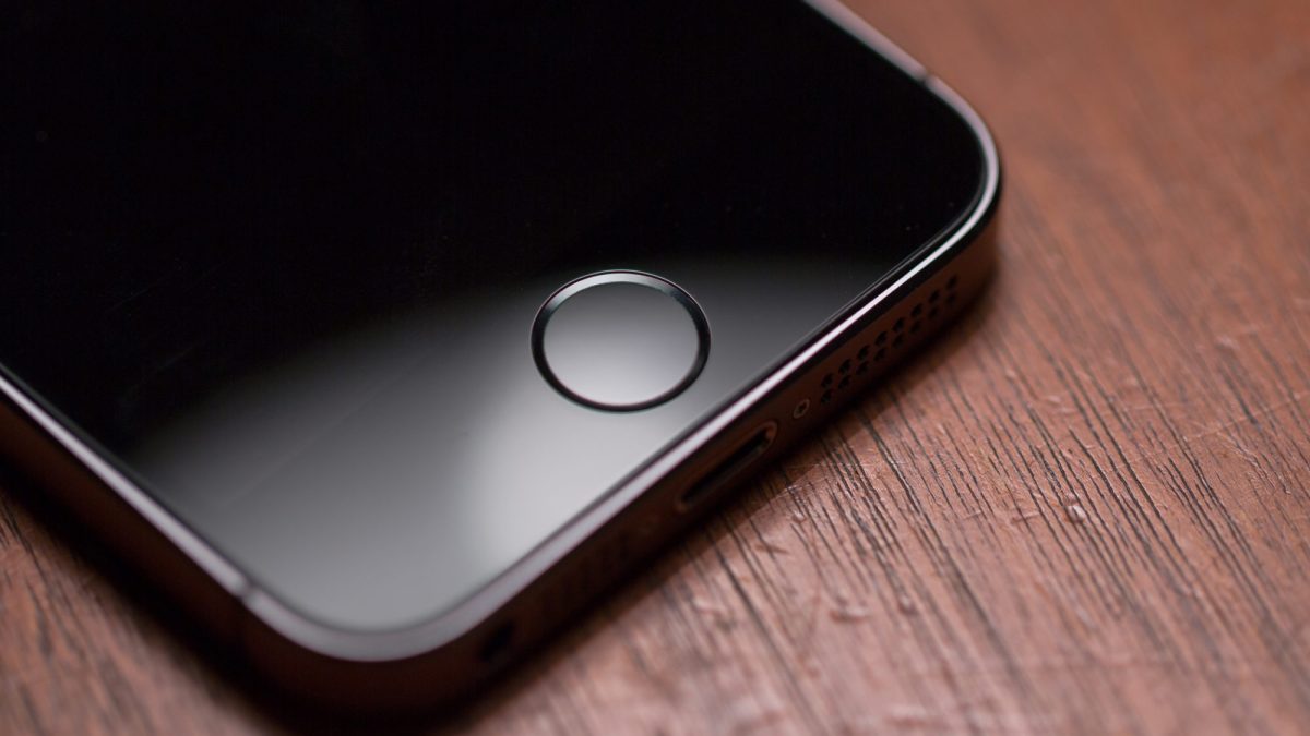 iPhone 5S // Source : Randy Chiu