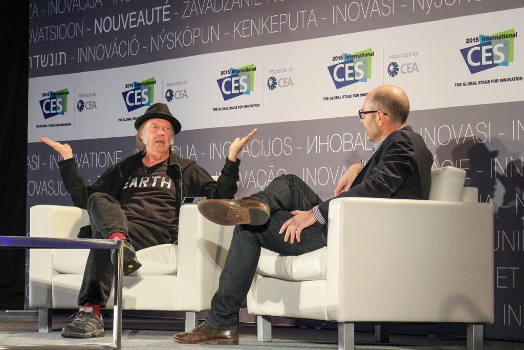 neil-young-ces-2015