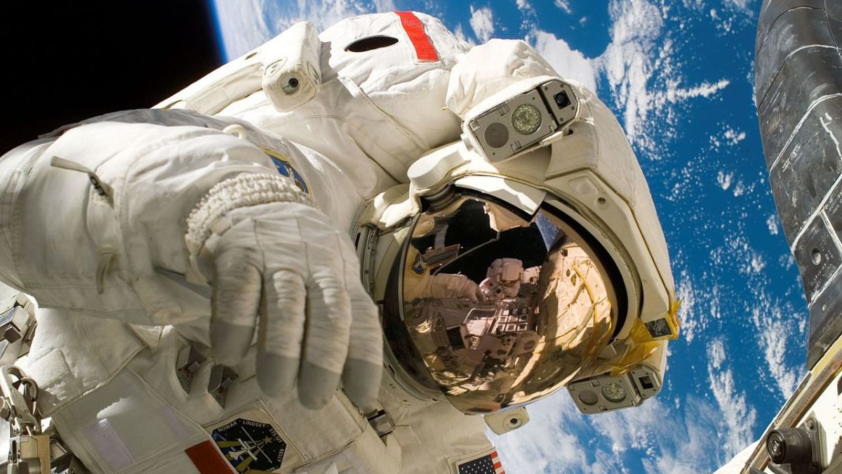 Nasa Michael Edward Fossum