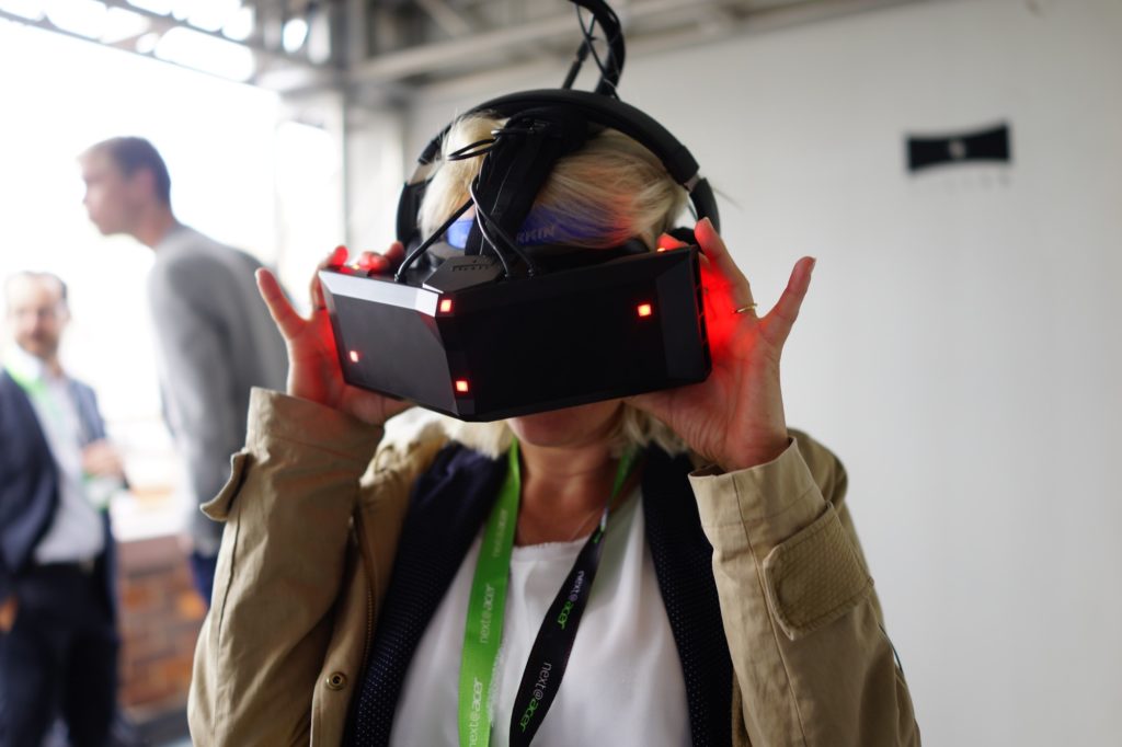 StarVR, porté par Virginie (Acer) StarVR, porté par Virginie (Acer)
