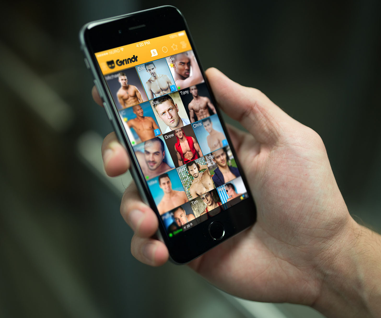 L app de rencontres Grindr a partage le statut serologique de ses usagers Numerama
