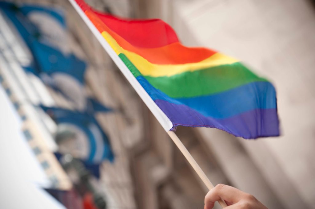 Un drapeau LGBT (image d'illustration) // Source : Flickr