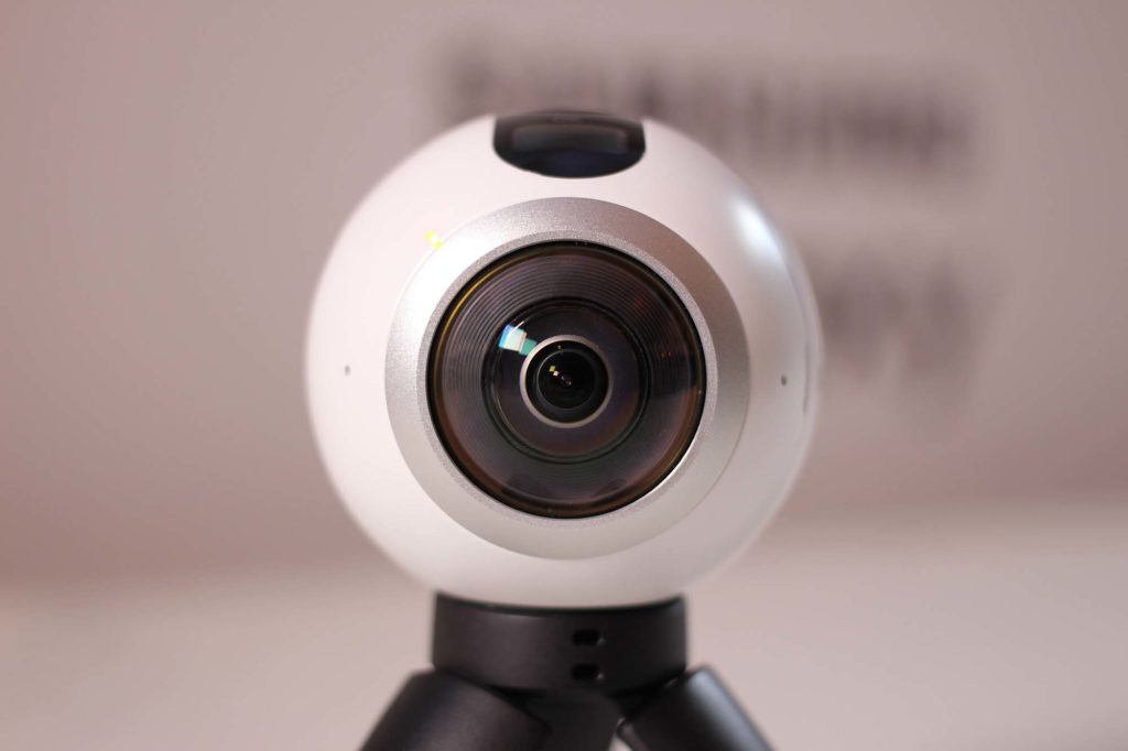 gear-360-camera gear-360-camera