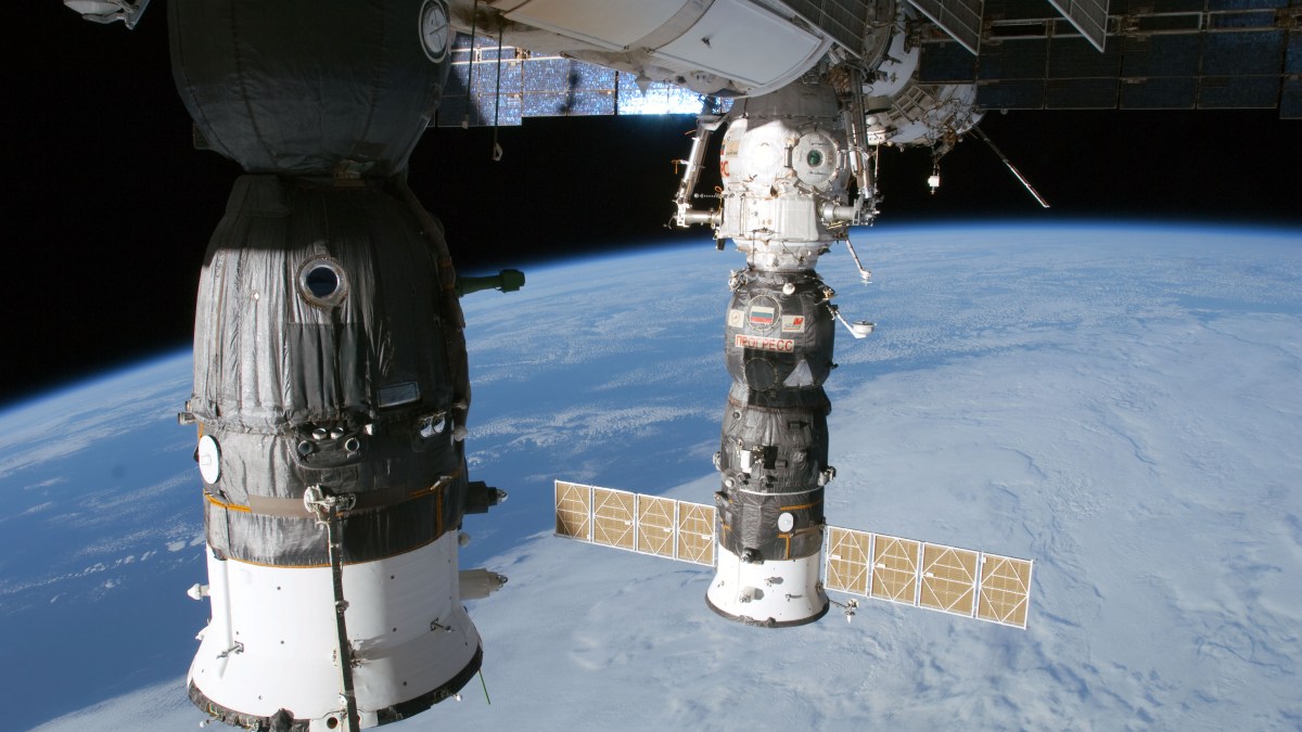 sts-130_iss-22_russian_orbital_segment