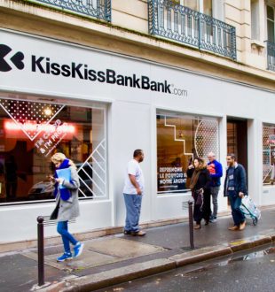 kisskissbankbank-storefront-paris-1
