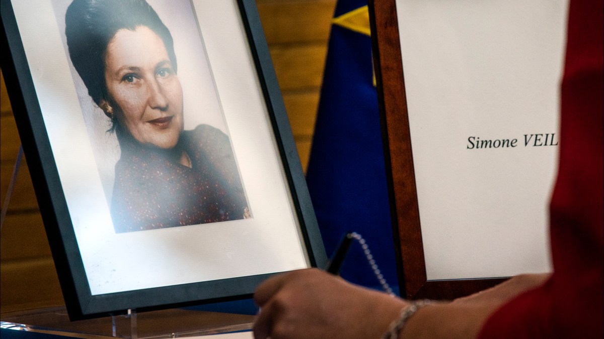 Simone Veil a porté en France la loi légalisant l'IVG. // Source : European Parliament