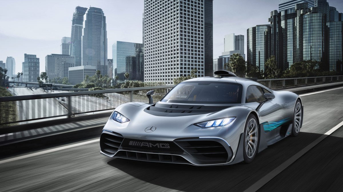 Weltpremiere Showcar Mercedes-AMG Project ONE: Mercedes-AMG bringt Formel 1-Technologie für die Straße