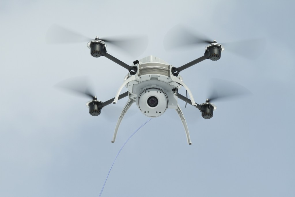 drone-filaire