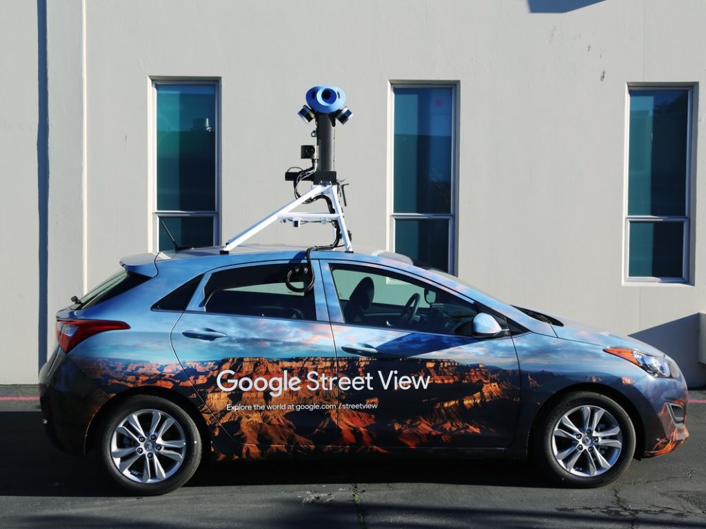 Nouveau modèle des voitures Street View (c) Google