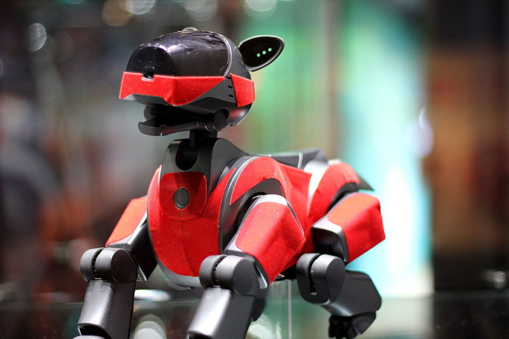 Aibo, le jouet robot de Sony / CC. Sven Volkens Aibo, le jouet robot de Sony / CC. Sven Volkens